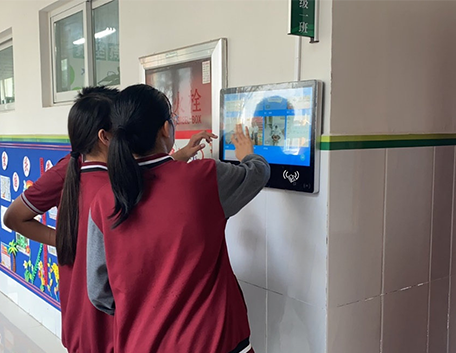 带你走进智新校园电子班牌的世界